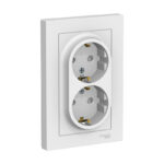 Розетка Atlasdesign SE ATN000126, 2 гнезда, в сборе, с/з, з/ш,16А, IP20